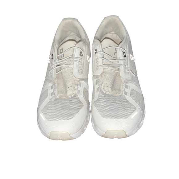 ON Men's Cloud 6 size 8.5( White/White ) 3MF10071200
